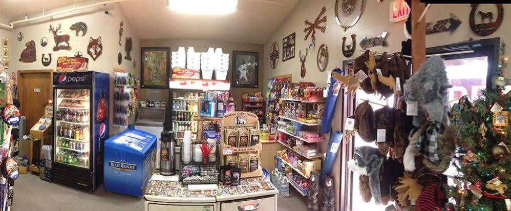 Lodge Sky Eco - Glacier General Store And